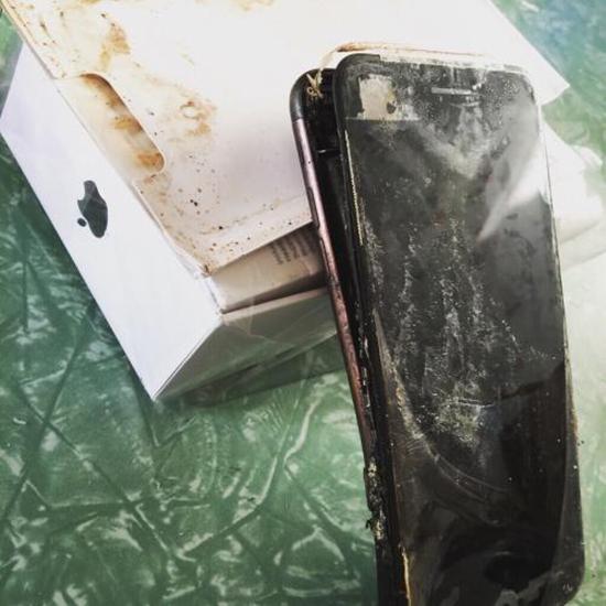 iPhone 7爆炸